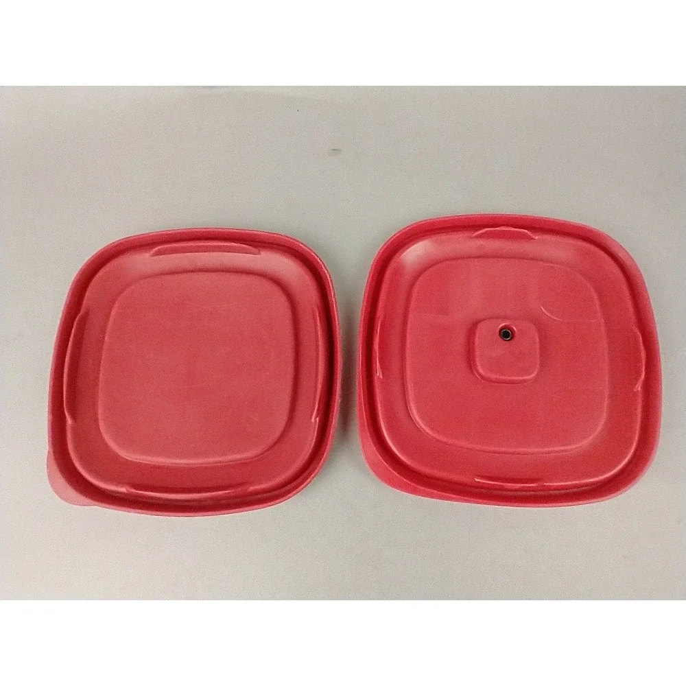 Rubbermaid Easy Find Lids Red Square Replacement Set  7J64 2D85‎ Vented Lid